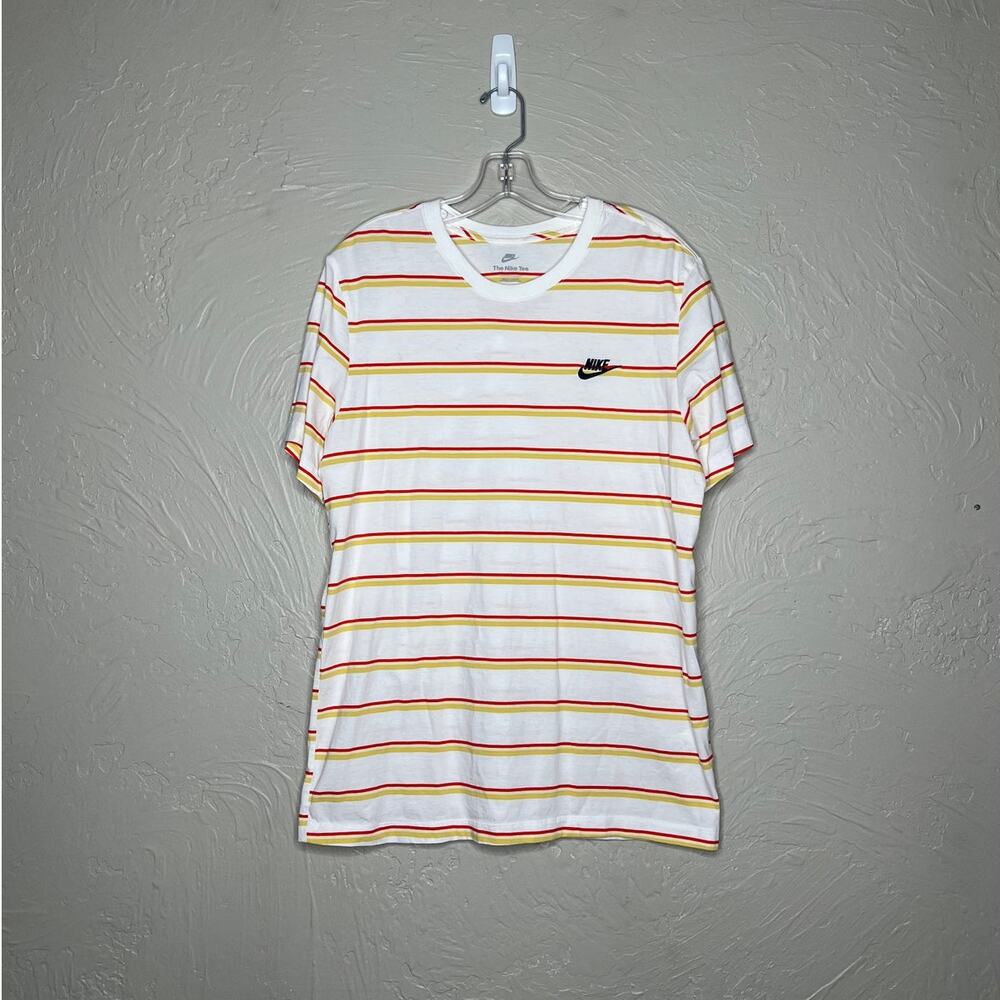 Nike T-Shirt - Men's Size Large